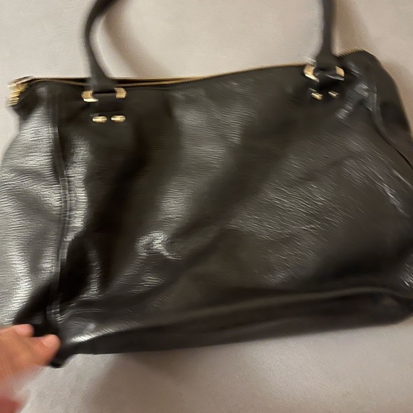 Kate Spade purse. Lightly used - Picture 2 of 3